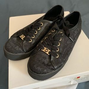 Michael Kors Sneakers